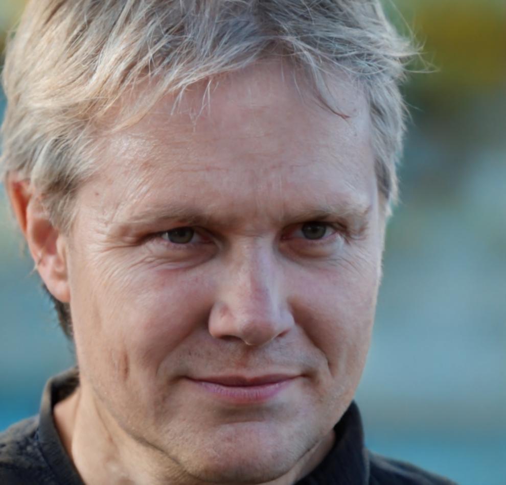 Retrato de Ignasi Torralba, facilitador de webinarios sobre finanzas para autónomos